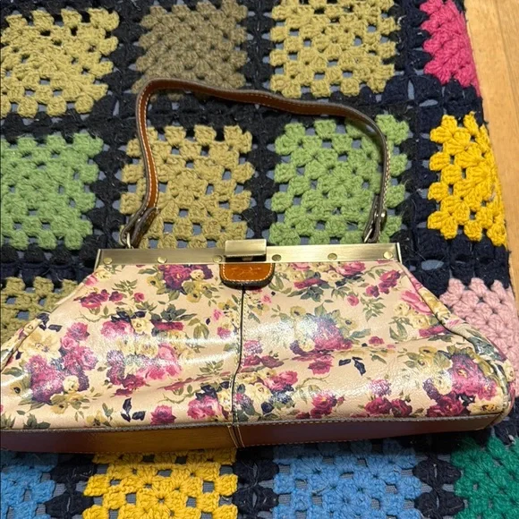 Patricia Nash | Bags | Patricia Nash Floral Cream And Pink  display picture 3